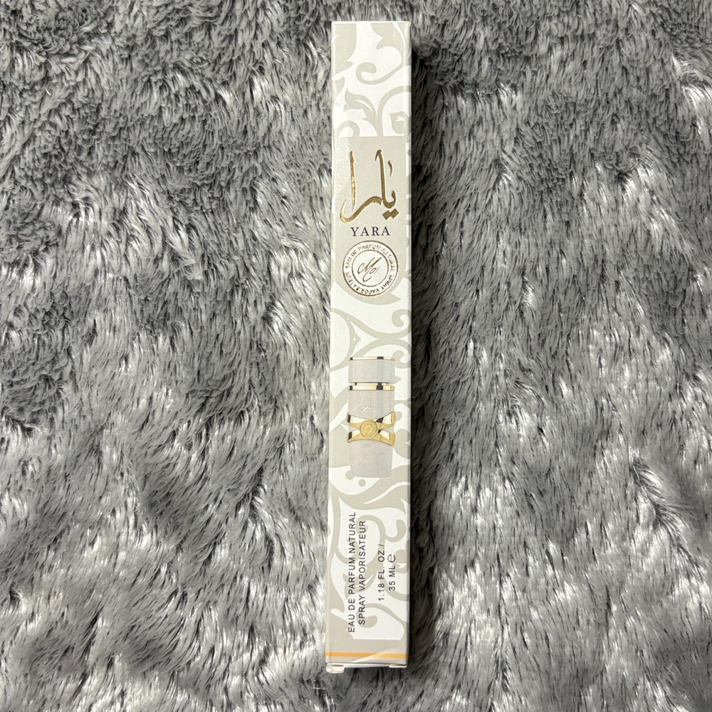 Yara Parfum NWT